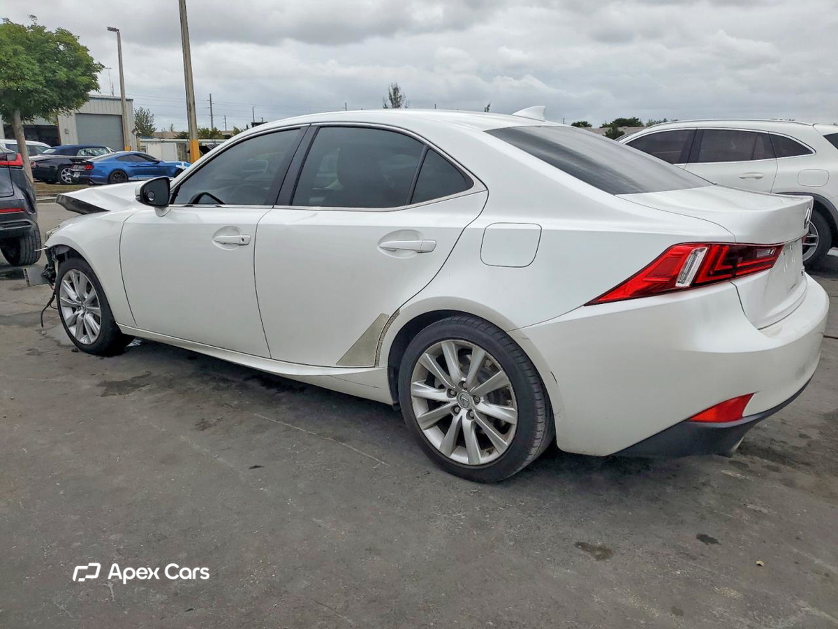 Lexus IS 2016