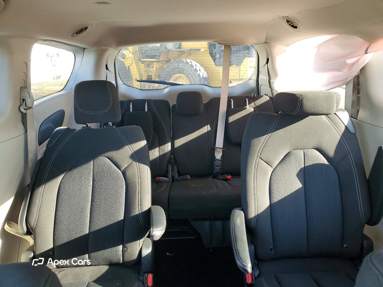 Chrysler Voyager 2023
