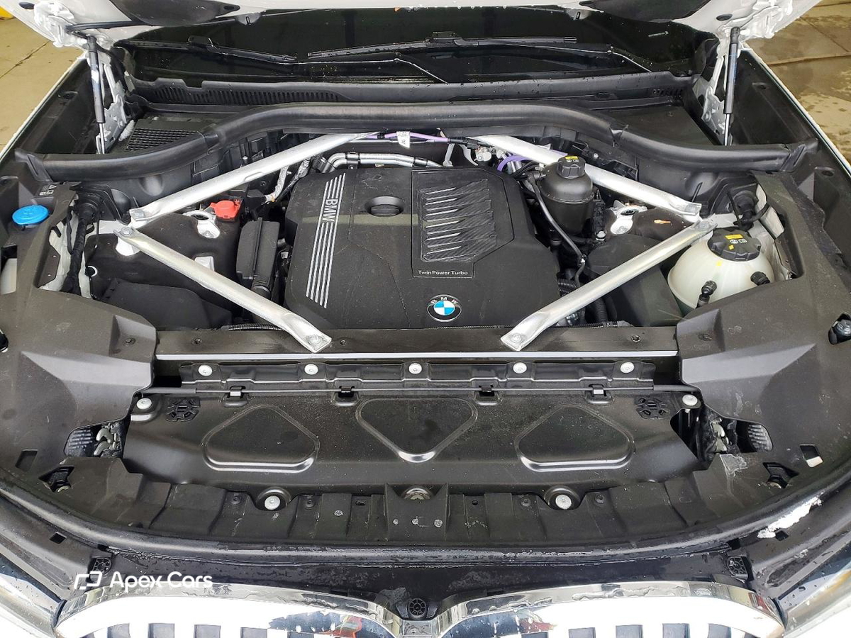 BMW X7 2021