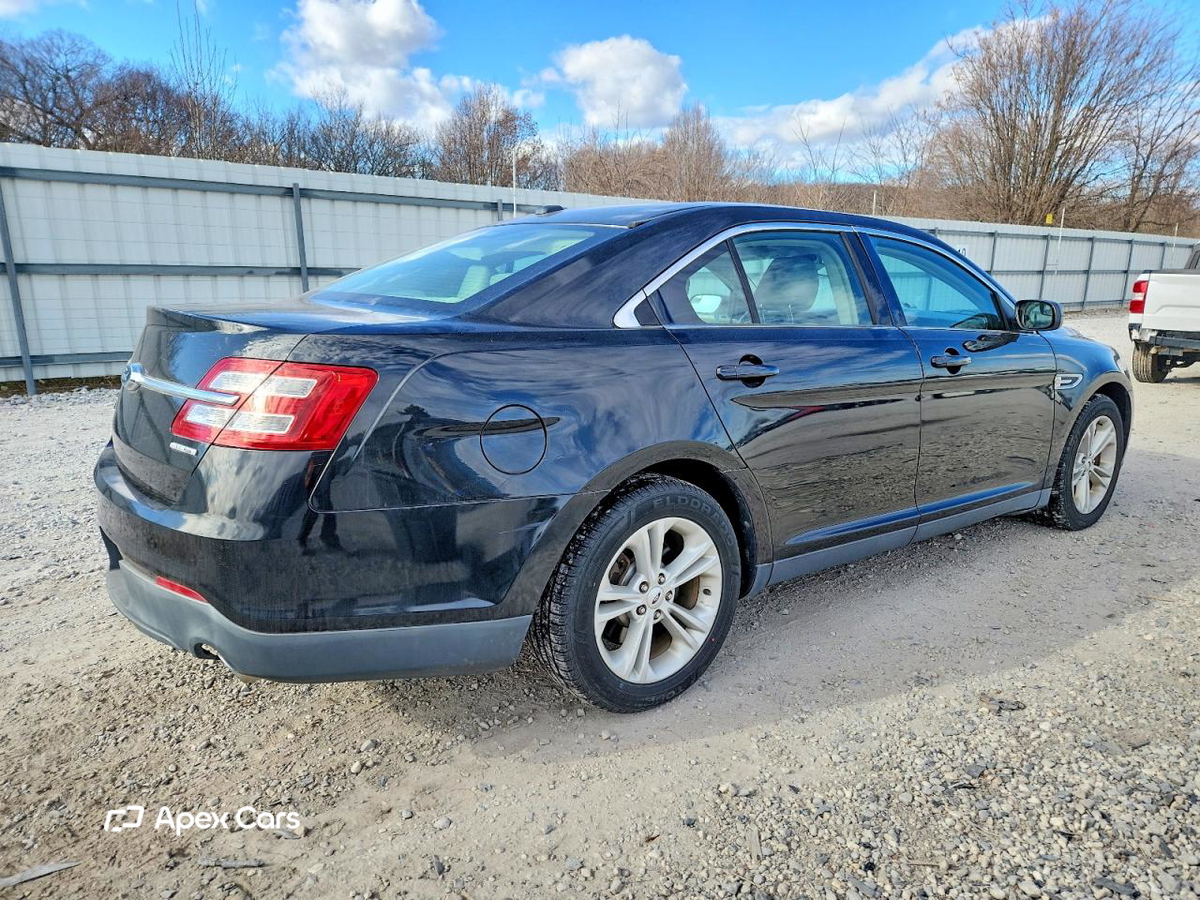 Ford Taurus 2015