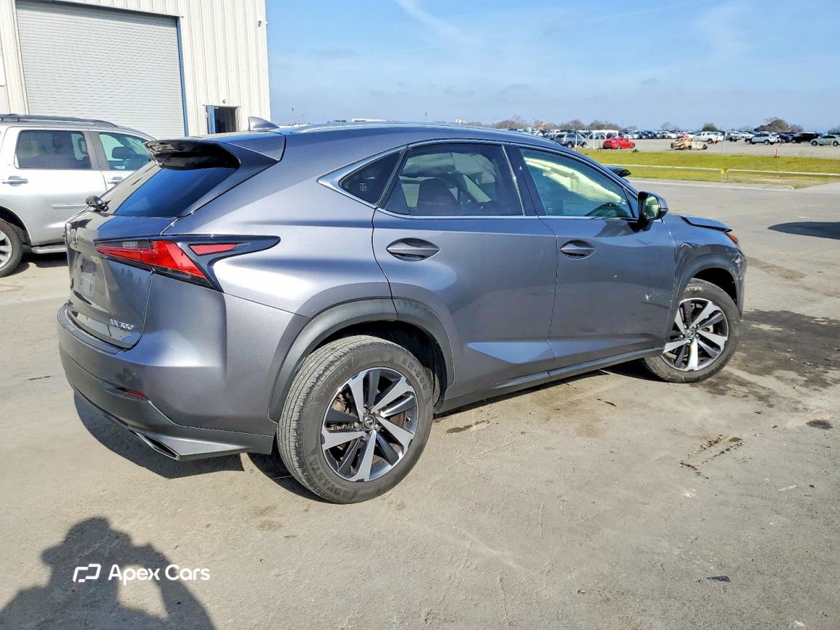 Lexus NX 2021