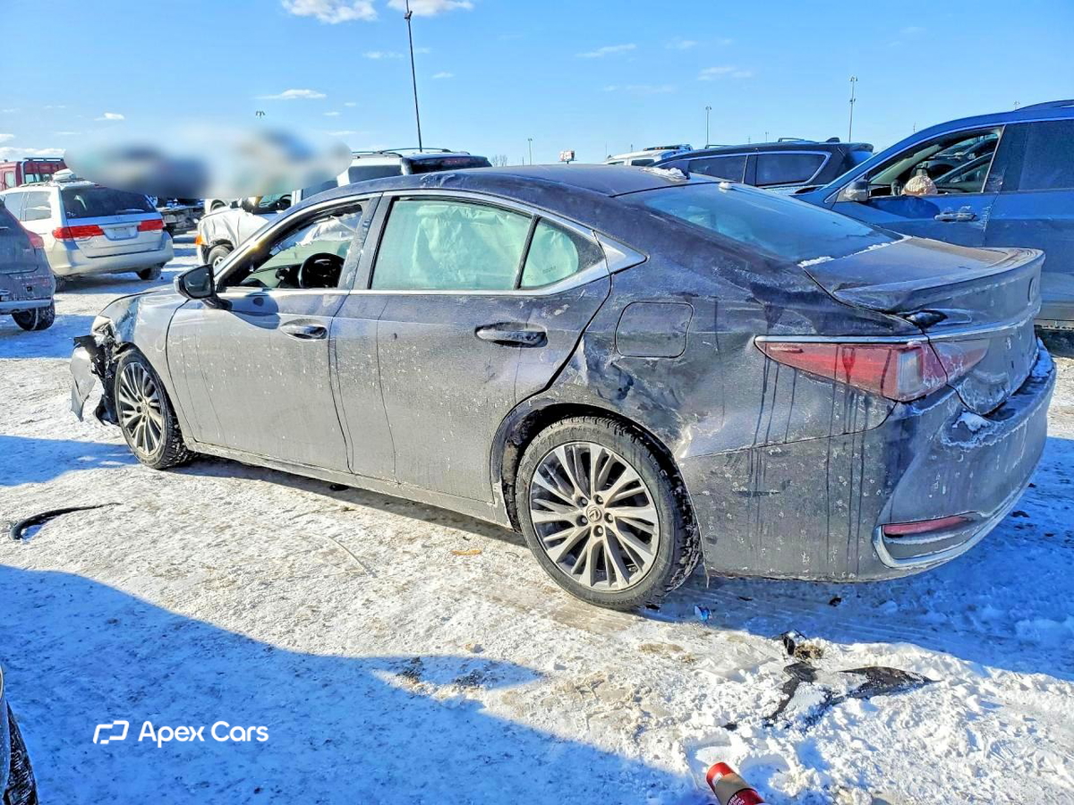 Lexus ES 2021