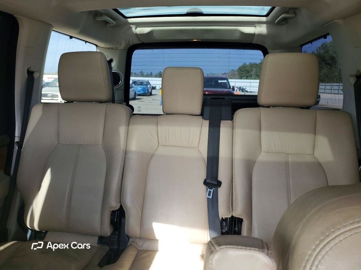 Land Rover LR4 2013