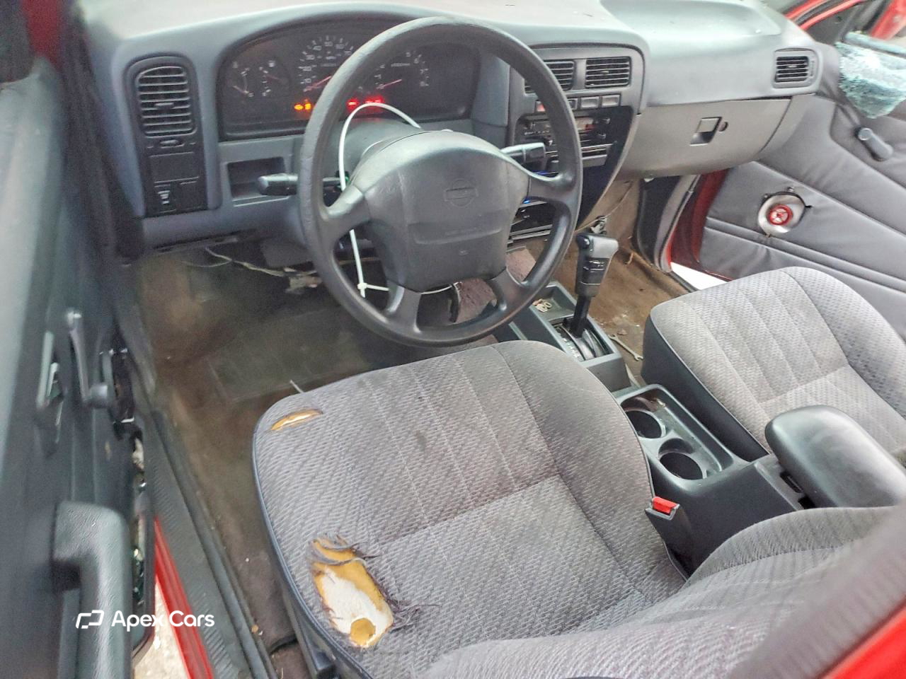Nissan Titan 1996