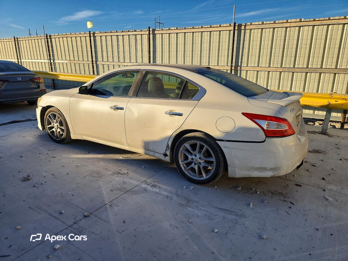 Nissan Maxima 2011