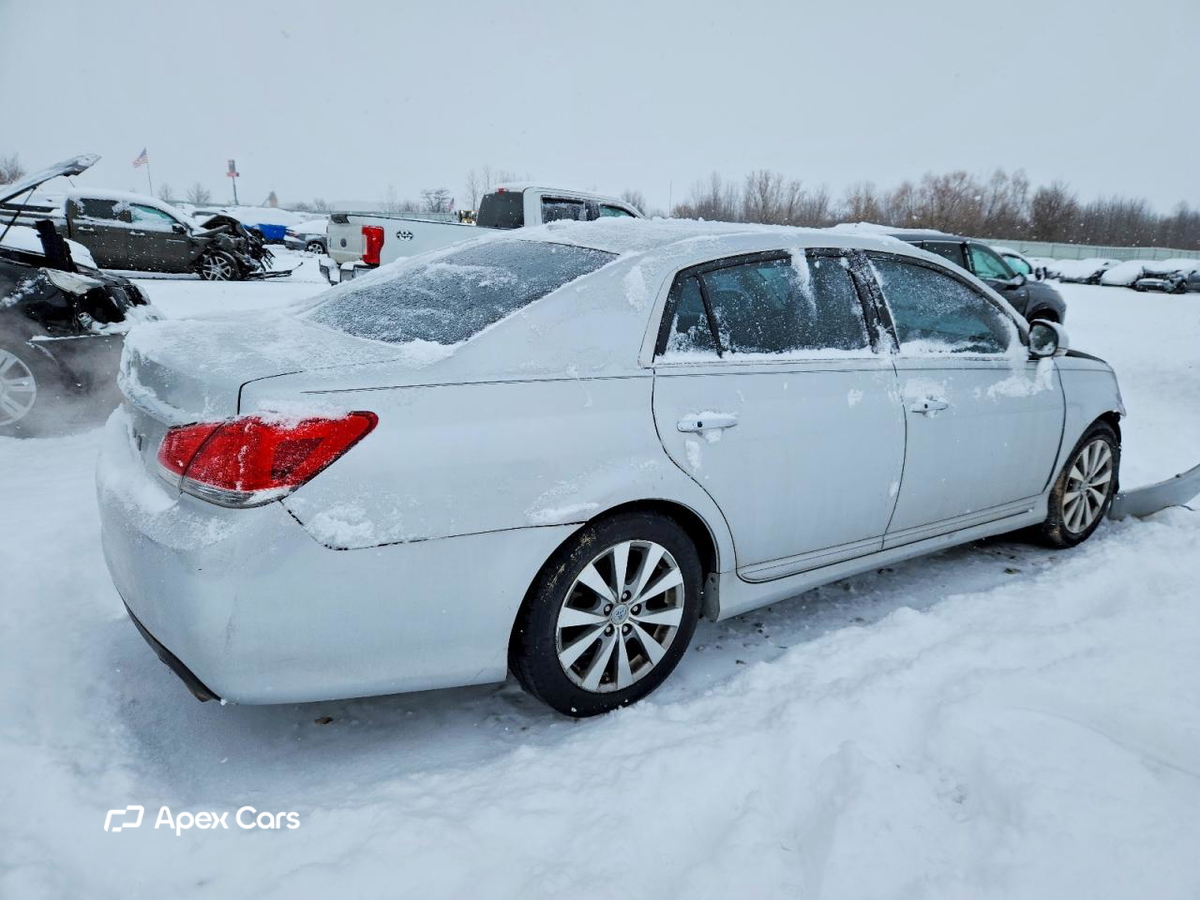 Toyota Avalon 2011