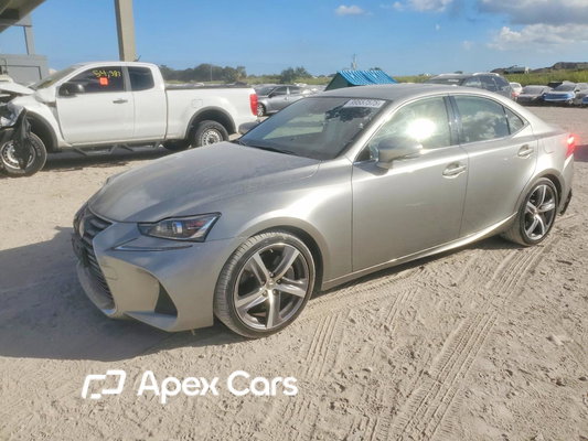 Lexus IS 2018 - Image 1 of 13