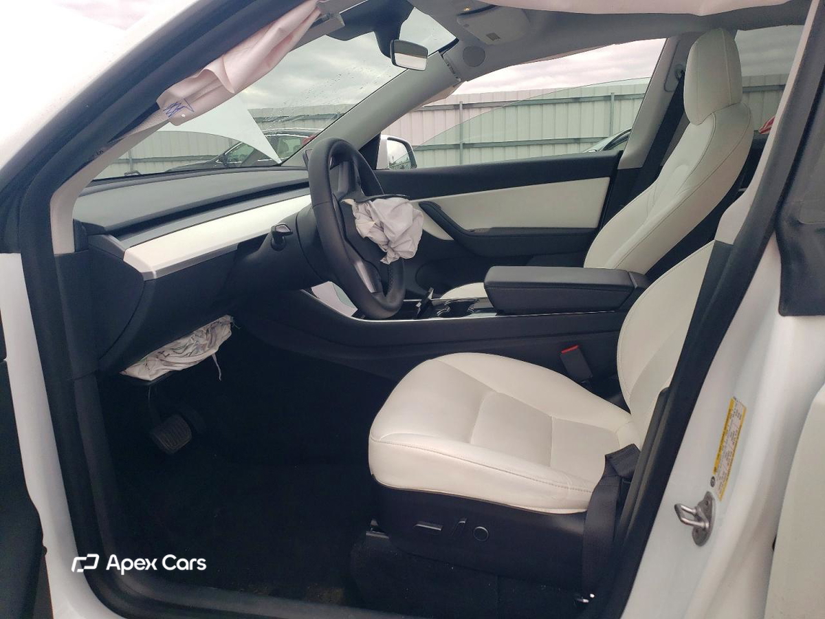 Tesla Model Y 2021