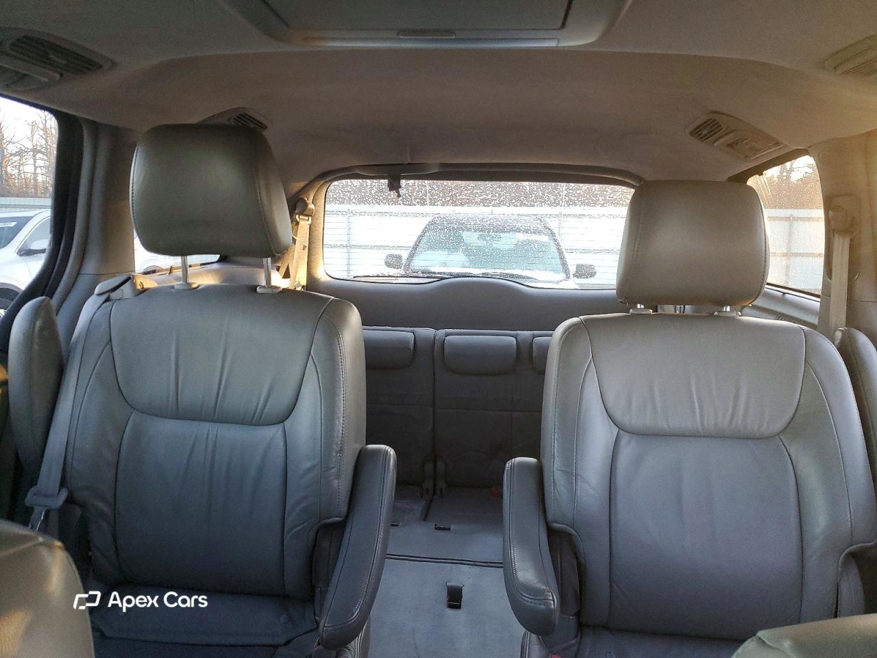 Toyota Sienna 2010