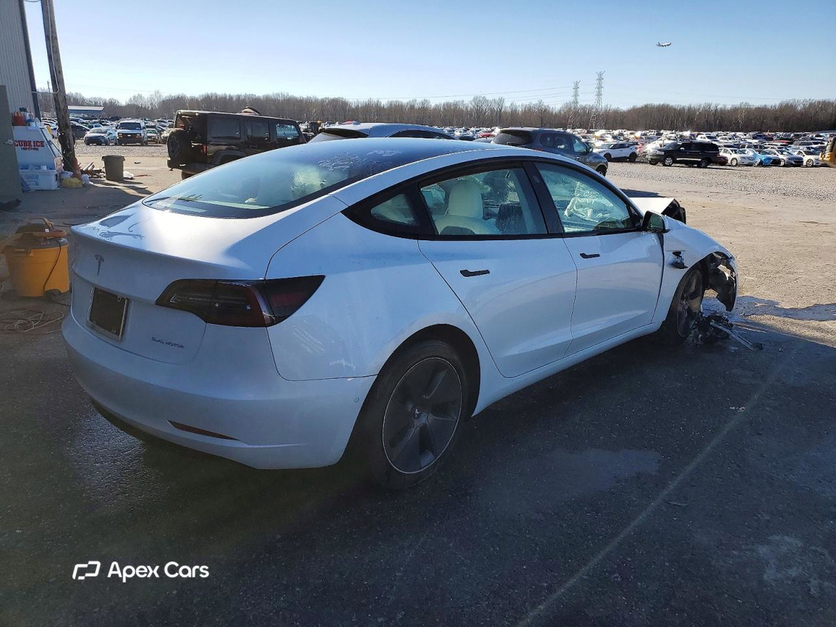 Tesla Model 3 2022