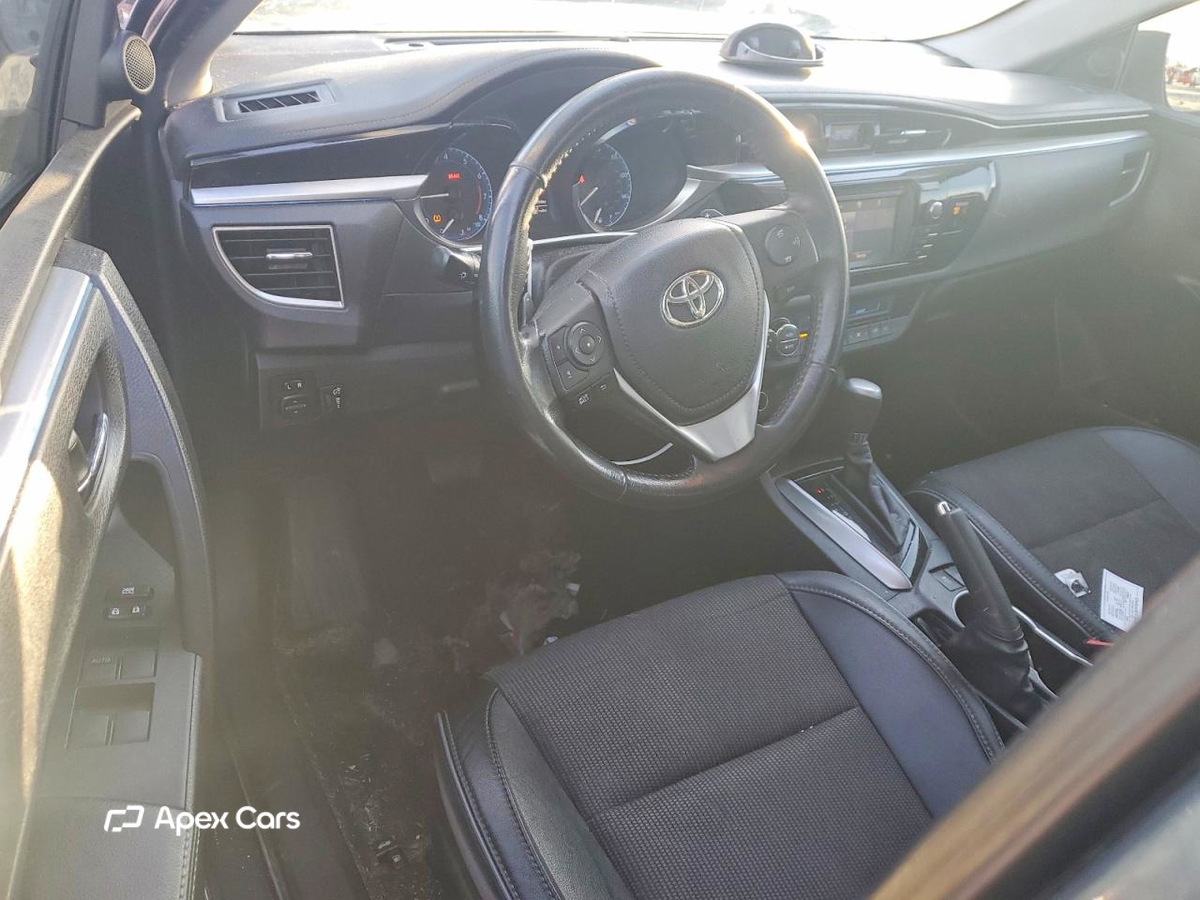 Toyota Corolla 2015