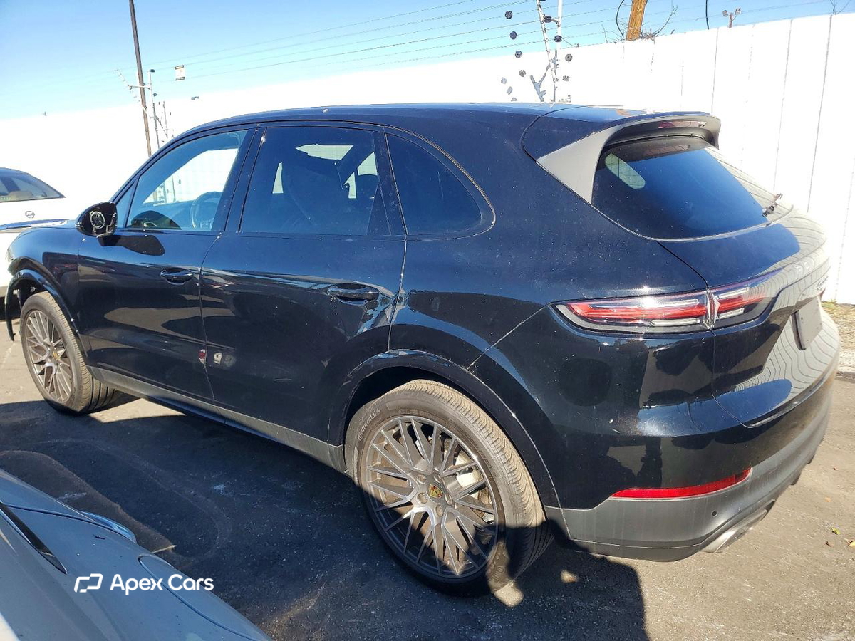 Porsche Cayenne 2021