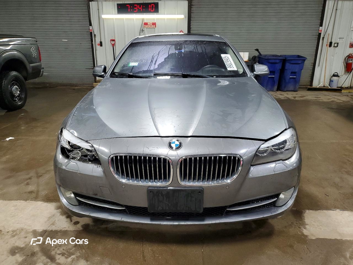 BMW Series 5 2011