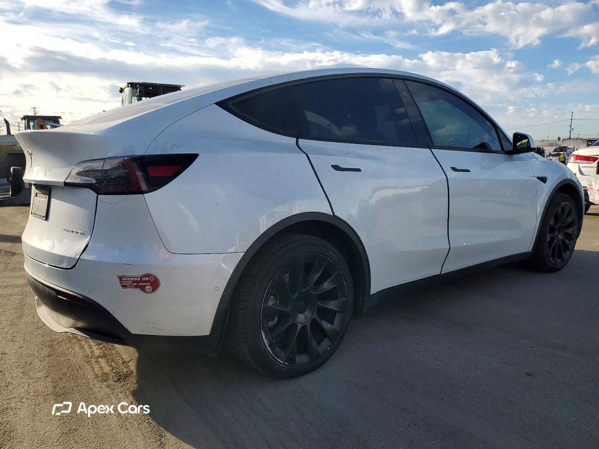 Tesla Model Y 2021