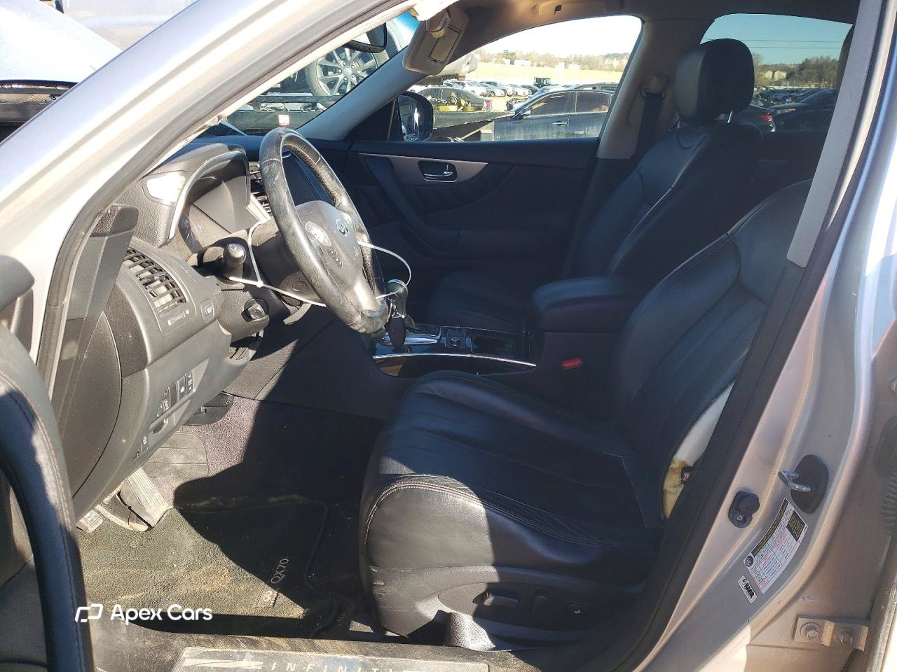 Infiniti QX70 2015