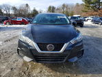 Nissan Versa 2021