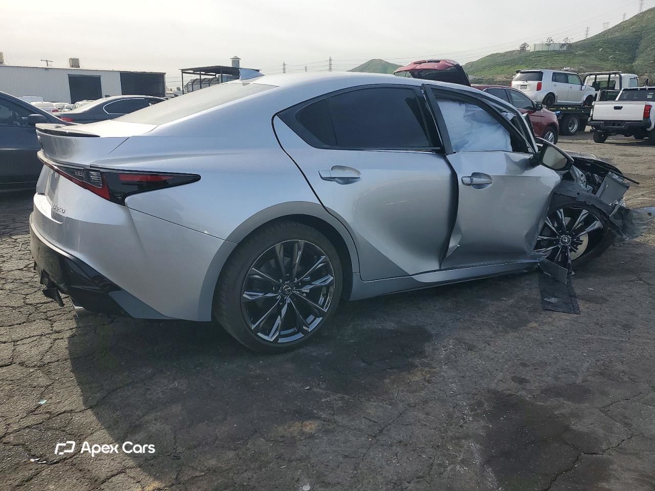 Lexus IS 2025