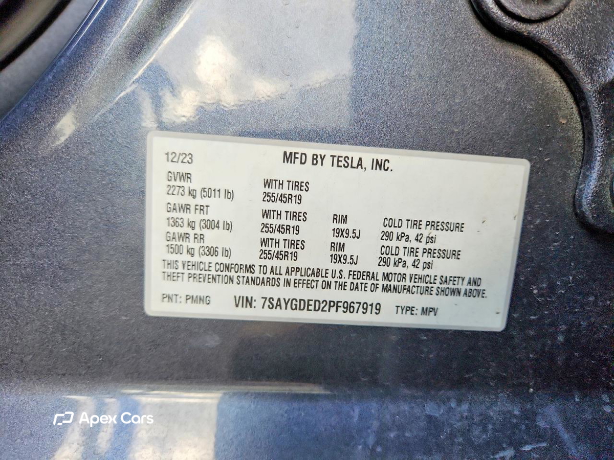 Tesla Model Y 2023
