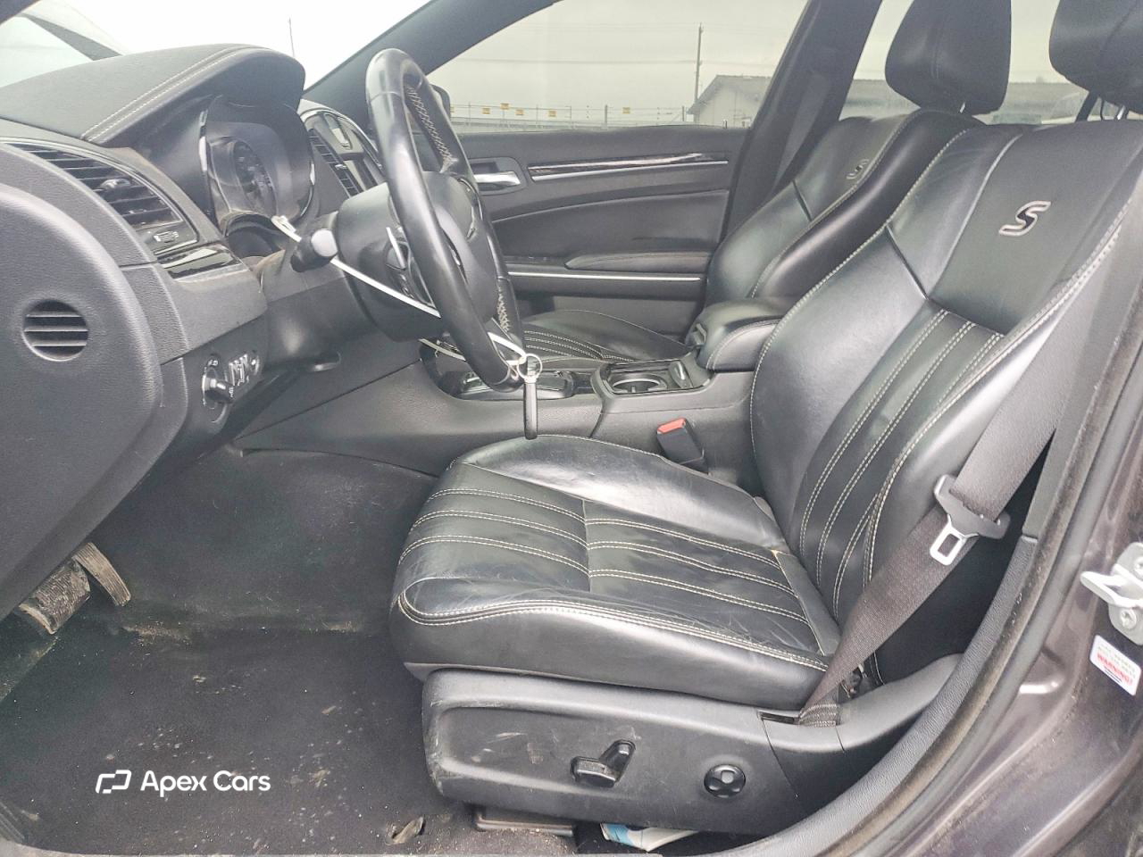 Chrysler 300 2019