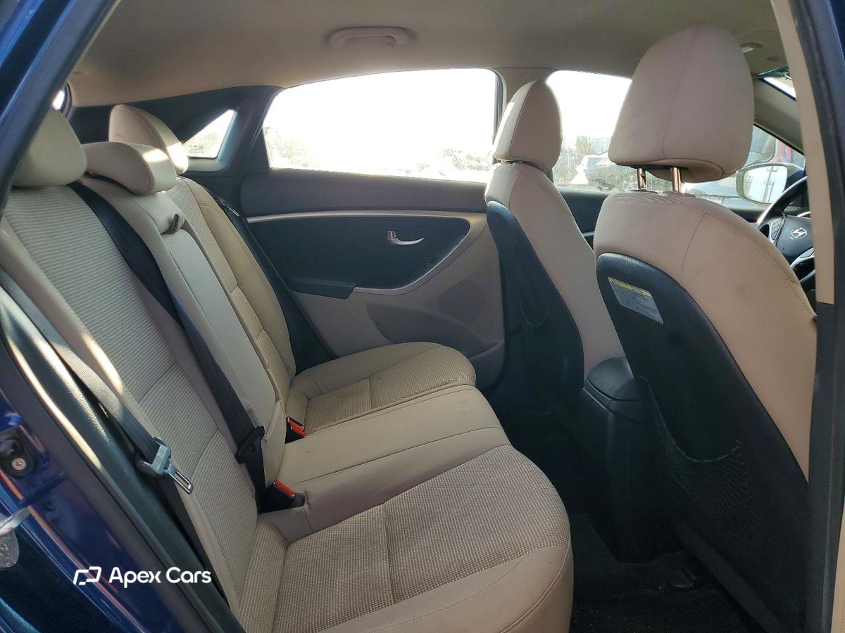 Hyundai Elantra 2013