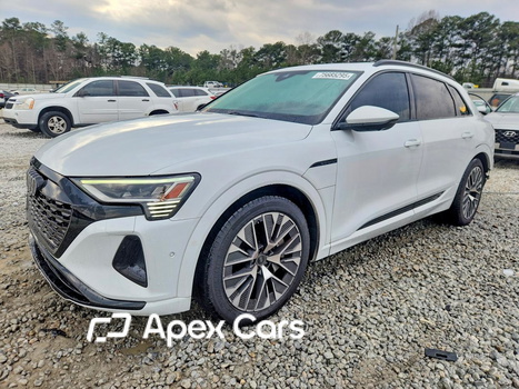 Audi Q8 2024 - Image 1 of 13
