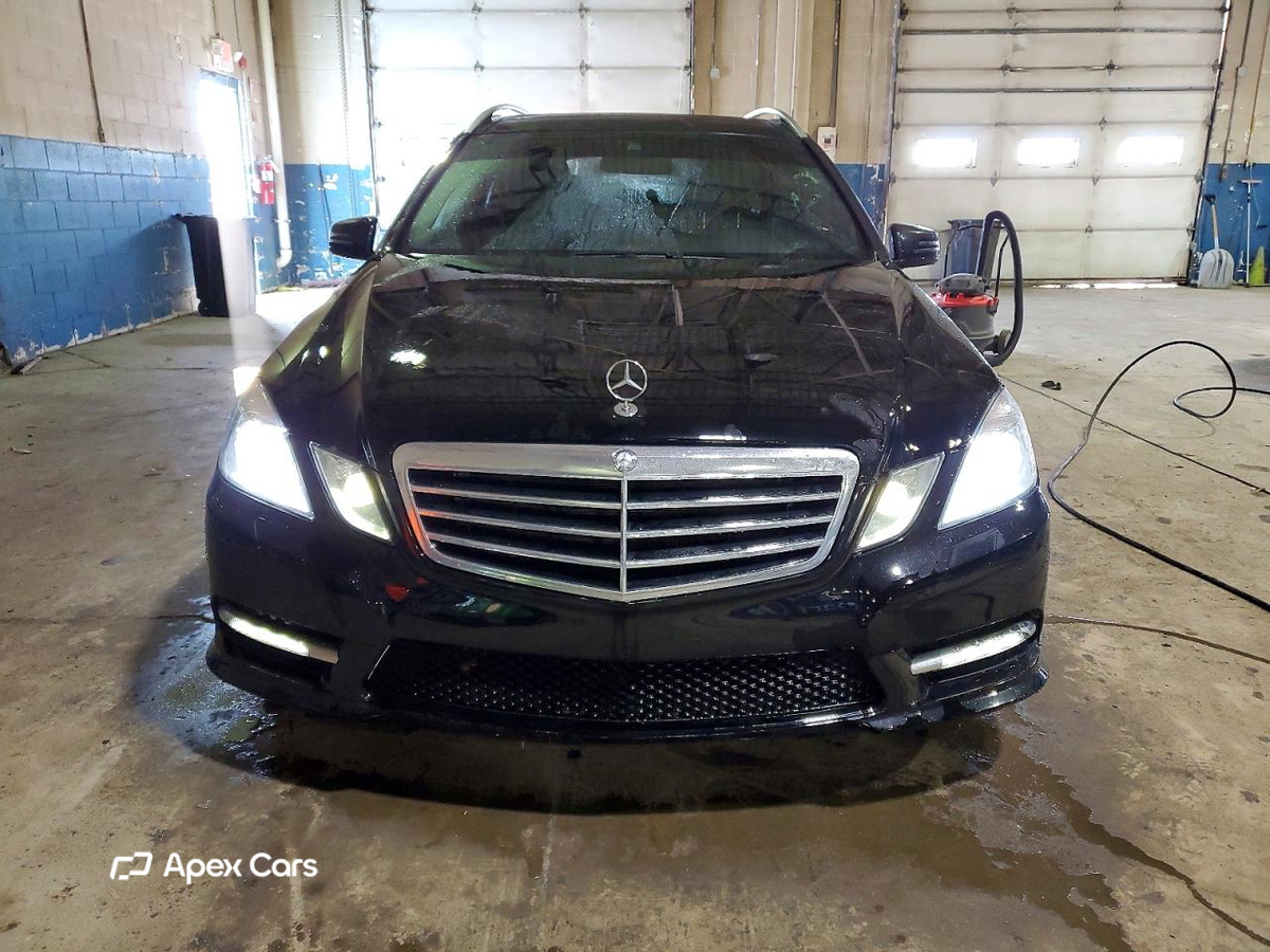 Mercedes-Benz  2013