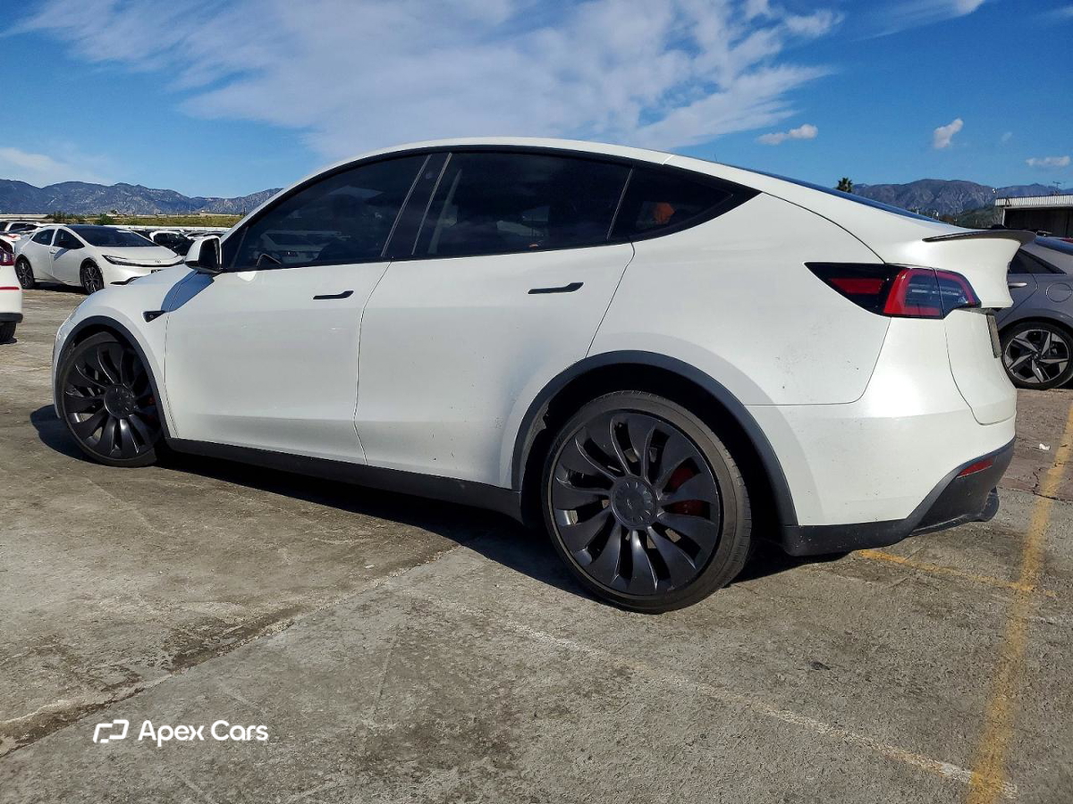 Tesla Model Y 2023