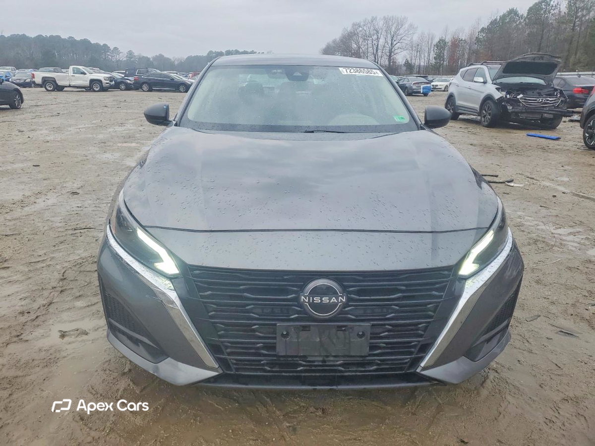 Altima 2024