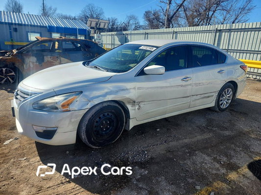 Nissan Altima 2015 - Image 1 of 13