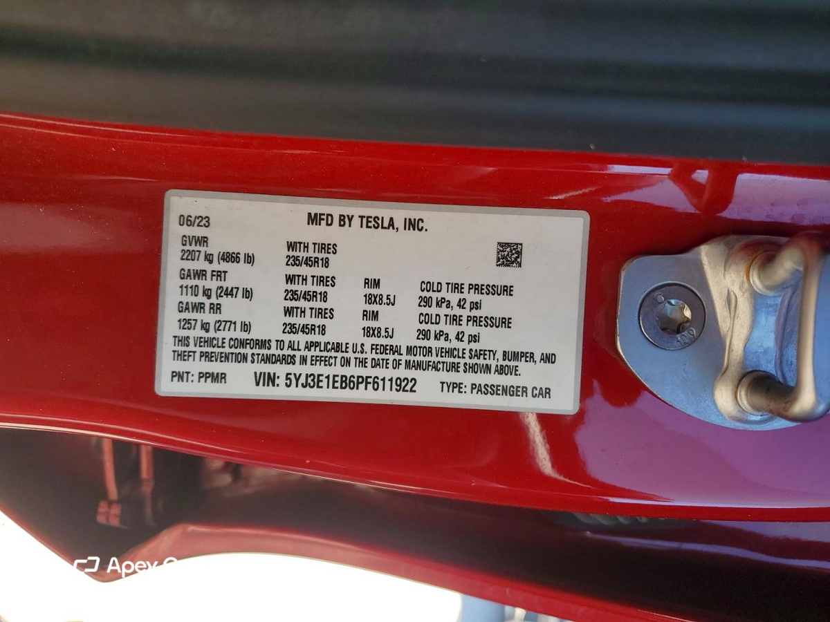 Tesla Model 3 2023