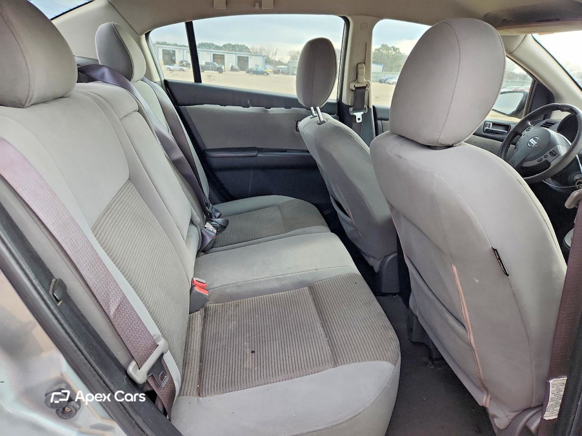 Nissan Sentra 2010
