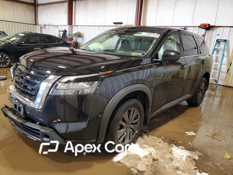 Nissan Pathfinder 2024 - Image 1 of 15