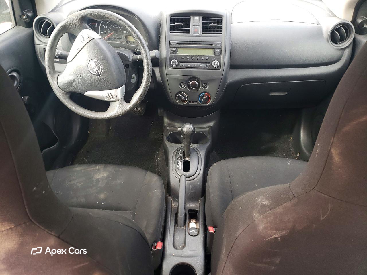 Nissan Versa 2015