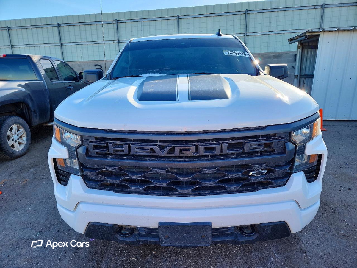 Chevrolet Silverado 2023