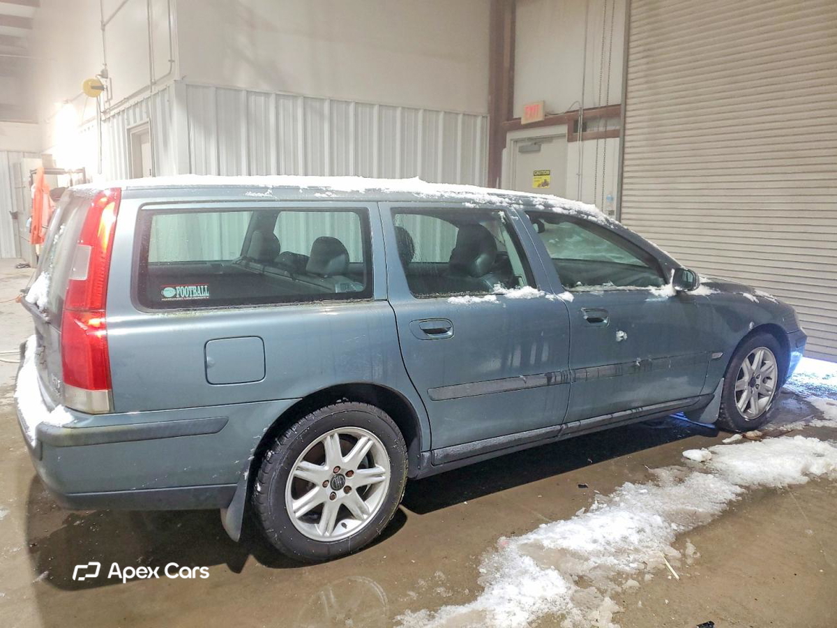Volvo V70 2004