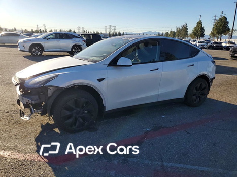 Tesla Model Y 2024 - Image 1 of 14