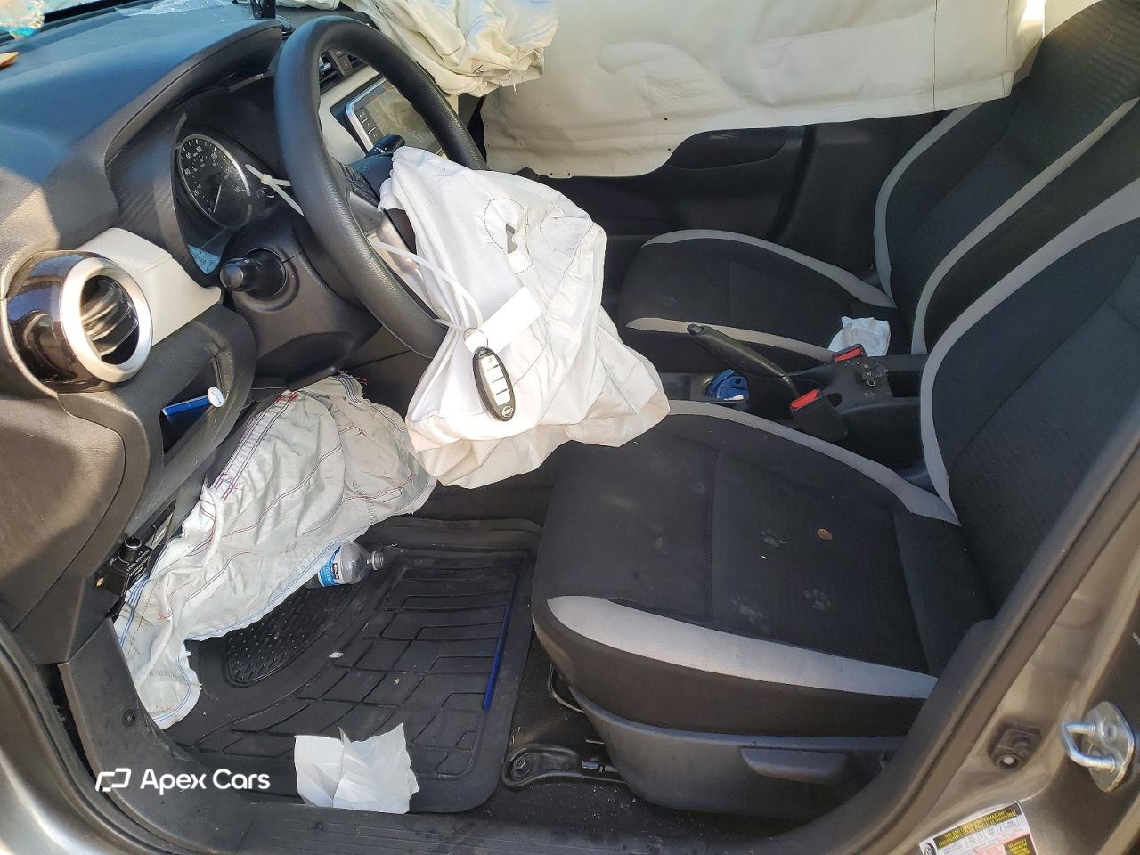 Nissan Versa 2021