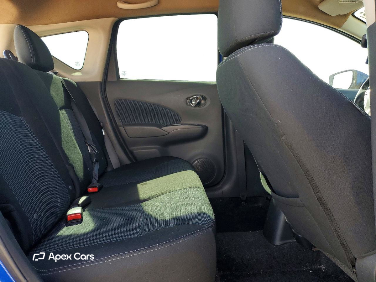 Nissan Versa 2016