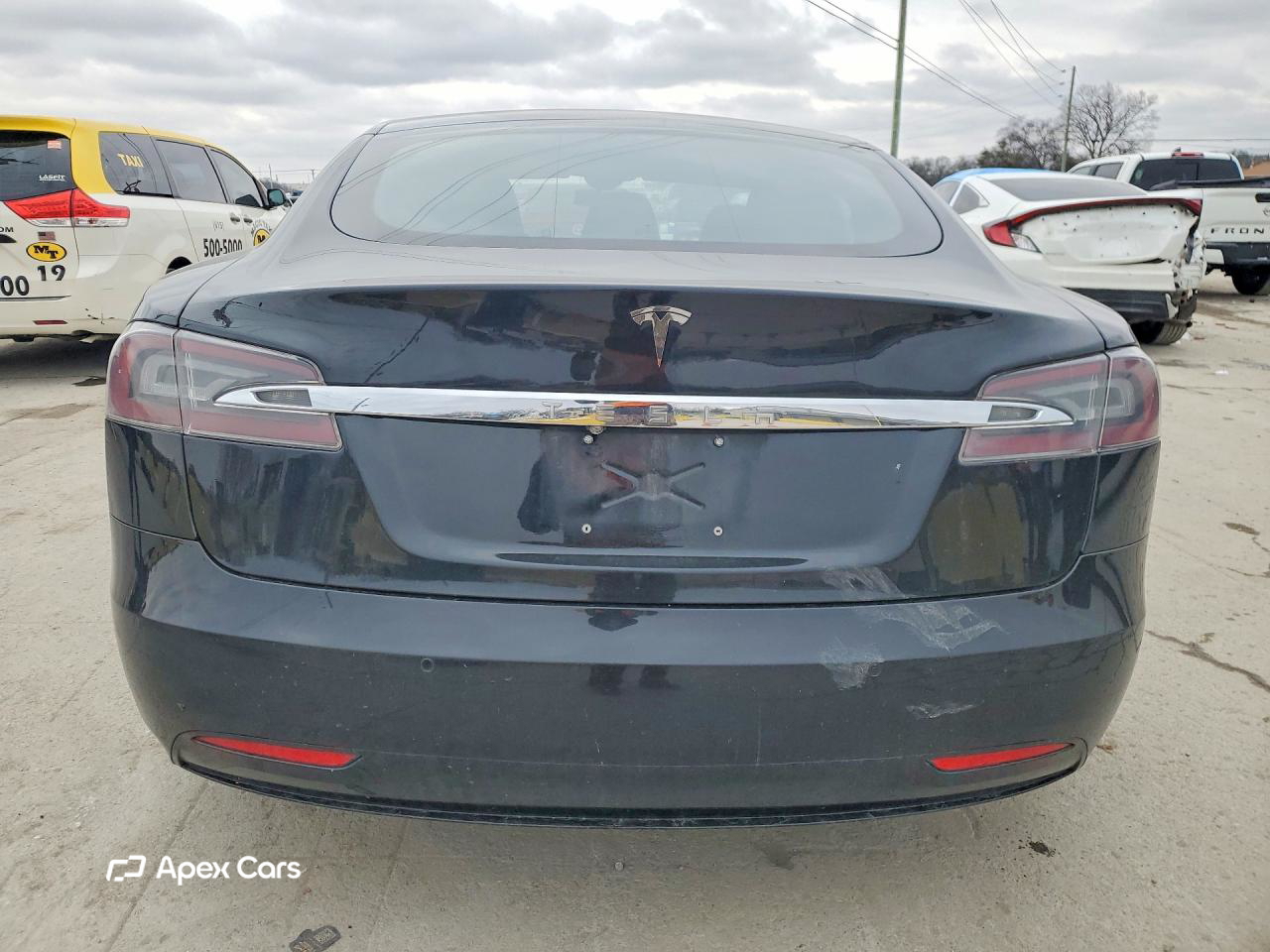 Tesla Model S 2016