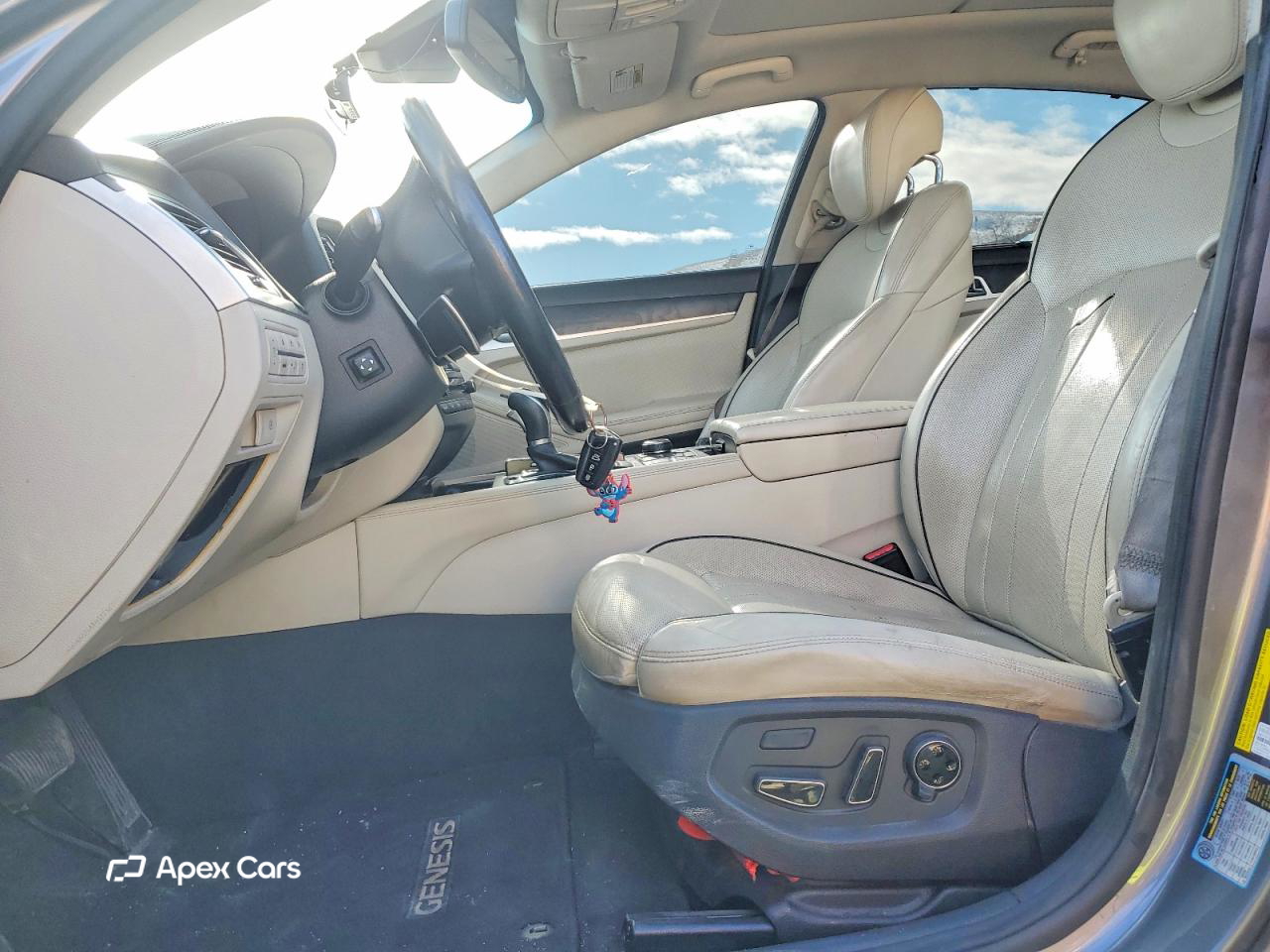 Hyundai Genesis 2015