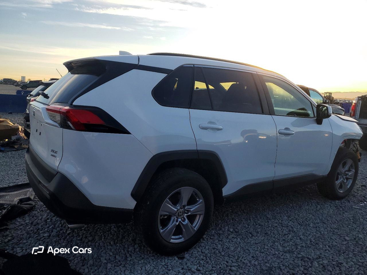 Toyota RAV 4 2025