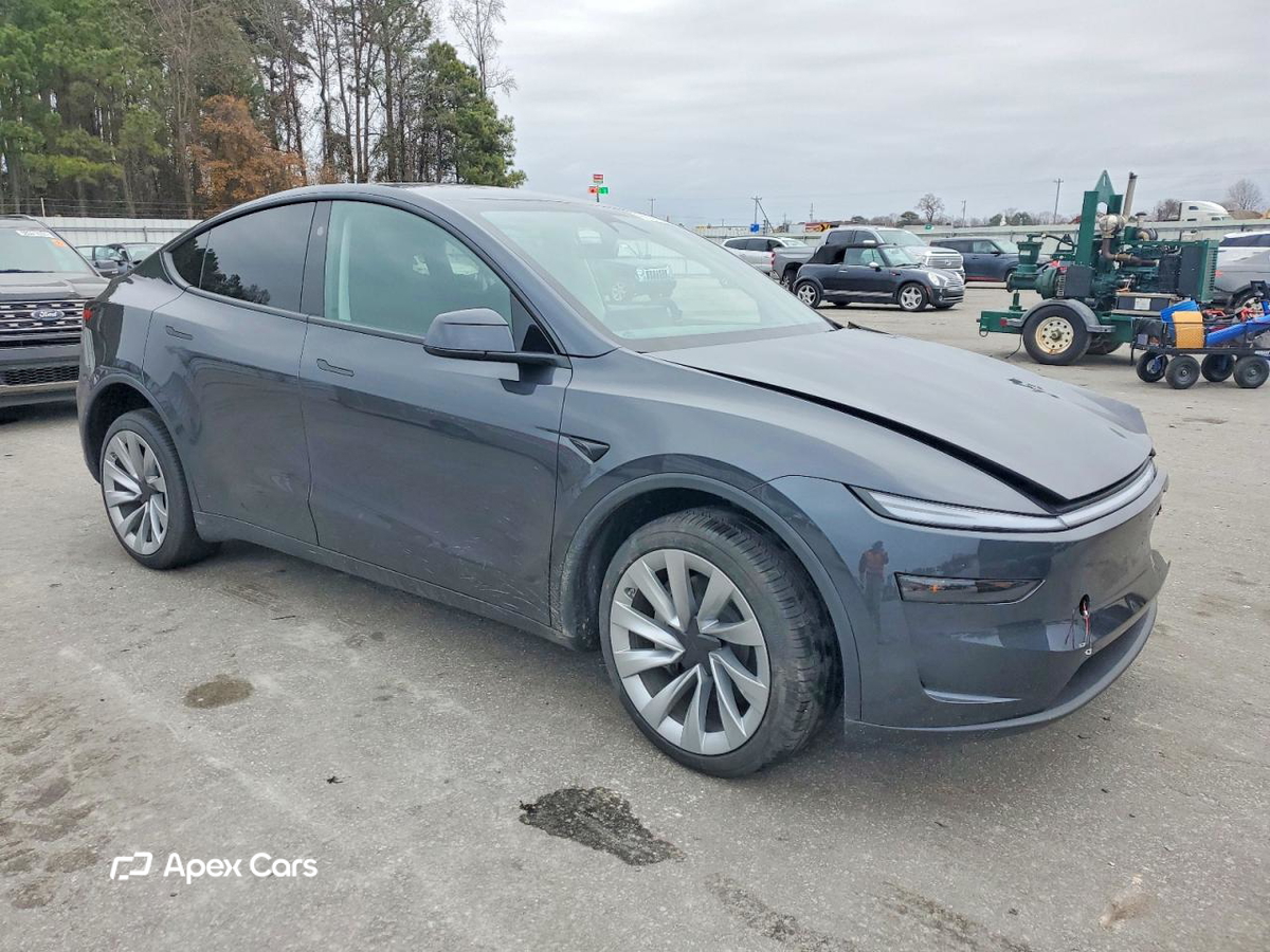 Tesla Model Y 2026
