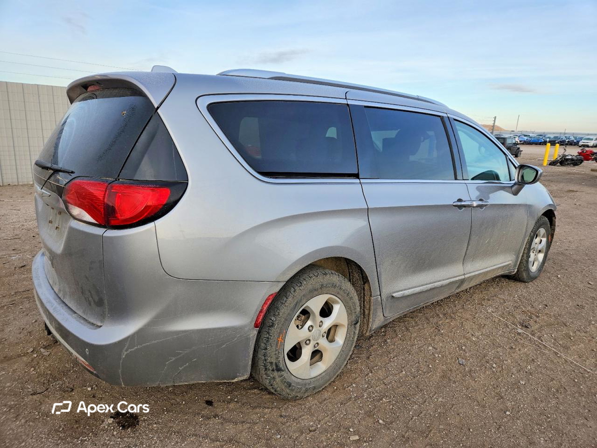 Chrysler Pacifica 2017