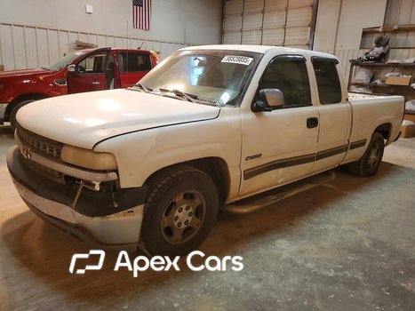 Chevrolet Silverado 2001 - Image 1 of 13