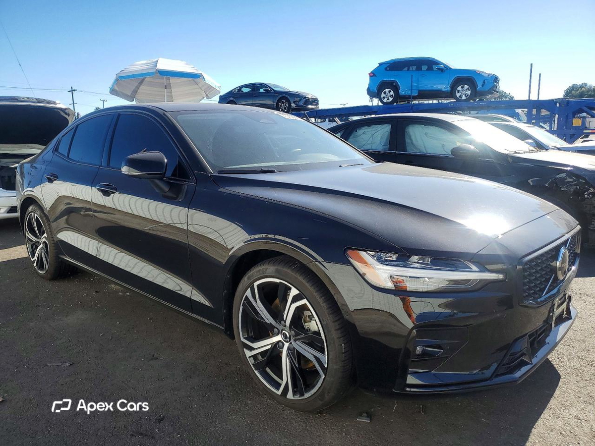 Volvo S60 2024
