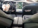 Tesla Model S 2016