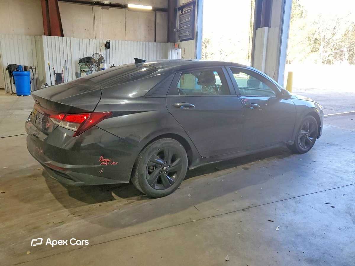 Hyundai Elantra 2021
