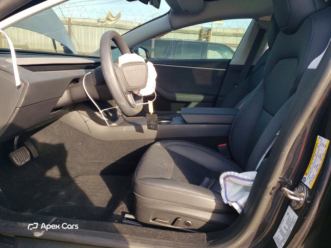 Tesla Model 3 2024
