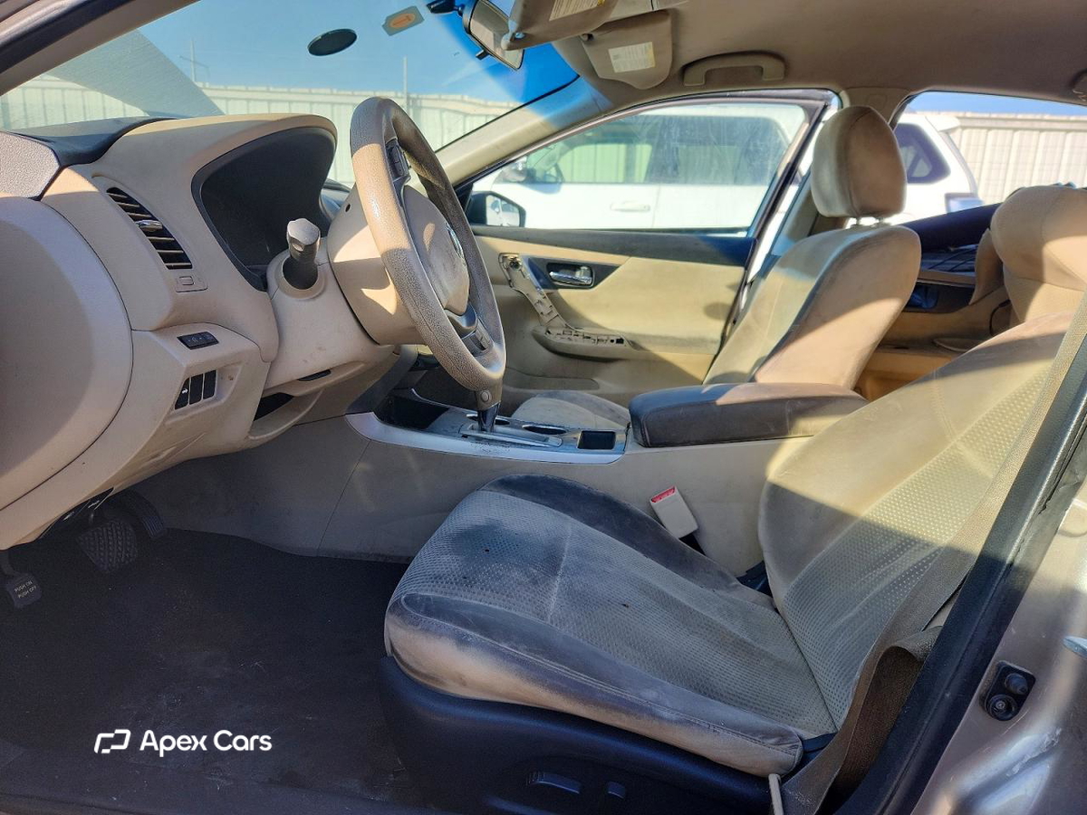 Nissan Altima 2015