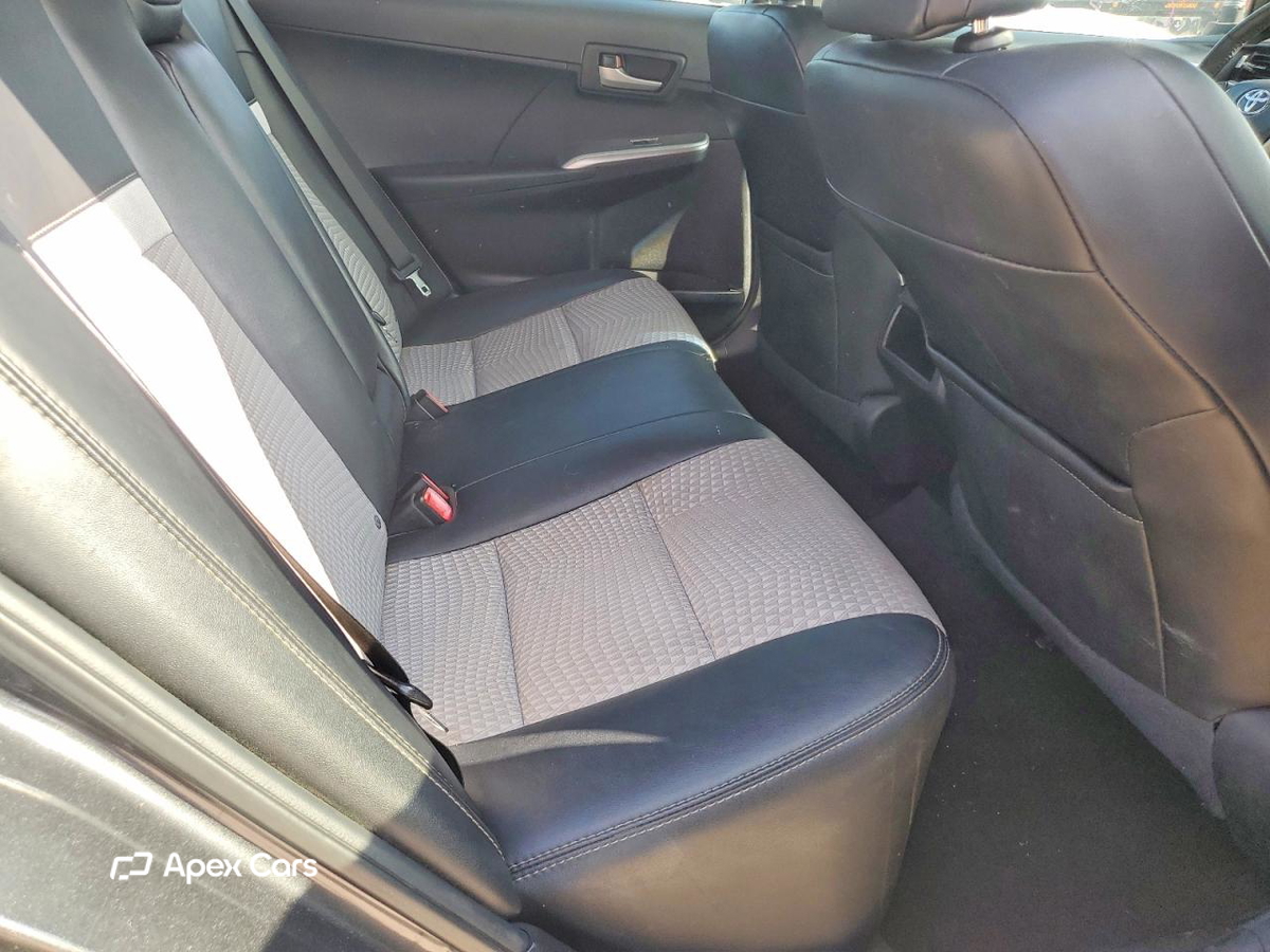 Toyota Camry 2012